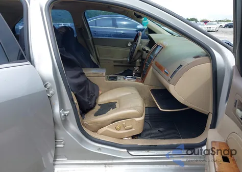 2007 Cadillac Sts V6 z USA, uszkodzony, nr VIN 1G6DW677170194024